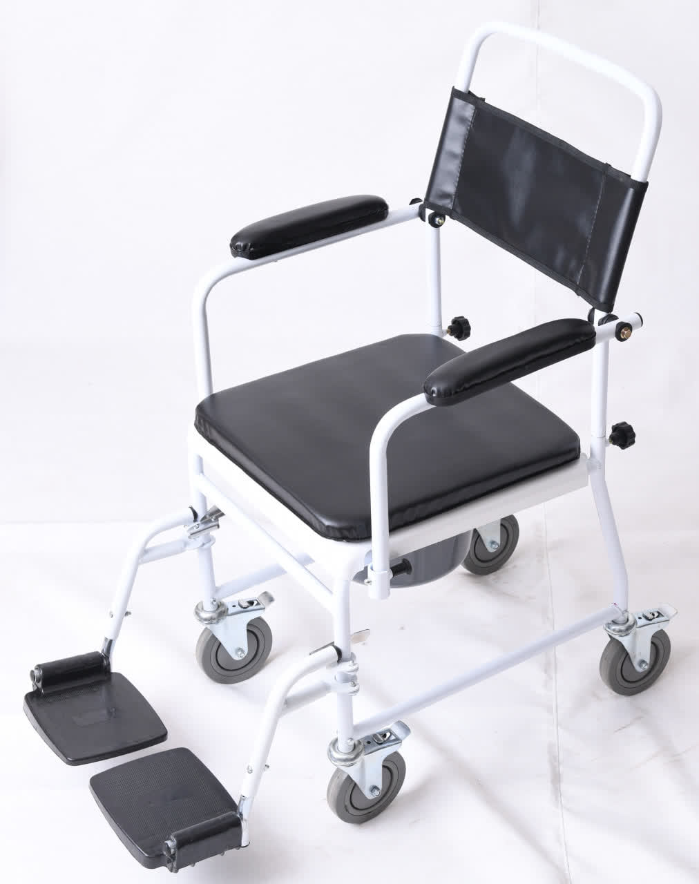 ویلچر حمام مدل 790 رنگی چهار چرخ ترمزدار 32*125 کد 20790004